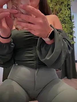 HotXMom_ Live XXX-chat
