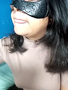 צ'אט XXX בשידור חי של MorriganRosee