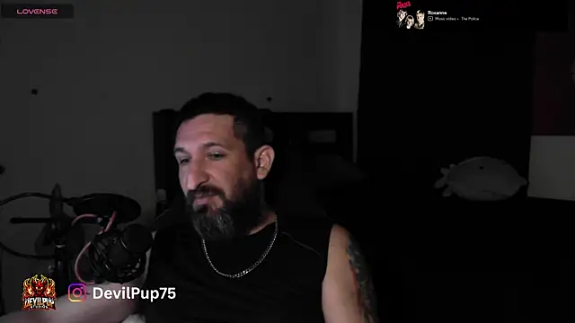 DevilPup75_ Adlı Modelin Canlı XXX Sohbeti