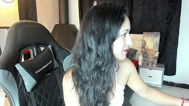 Czat XXX na żywo – Vicky_Angeel