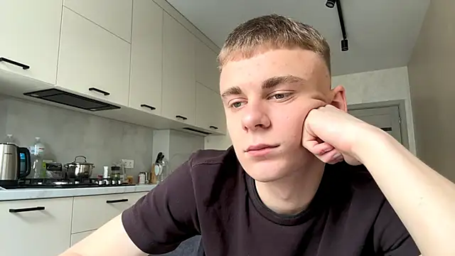 SoloFury Live XXX-chat