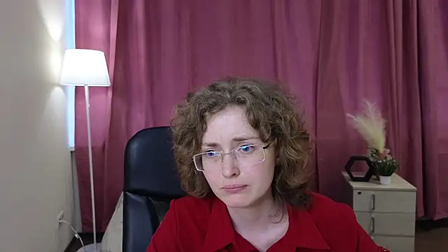 ChuPettigrew's Live XXX Chat