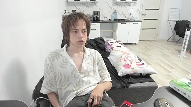 Chat XXX en directo de Nolan_Sagee