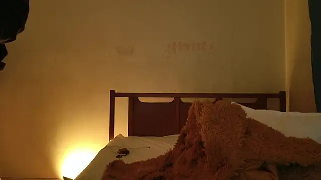 MoonLipsON- Adlı Modelin Canlı XXX Sohbeti