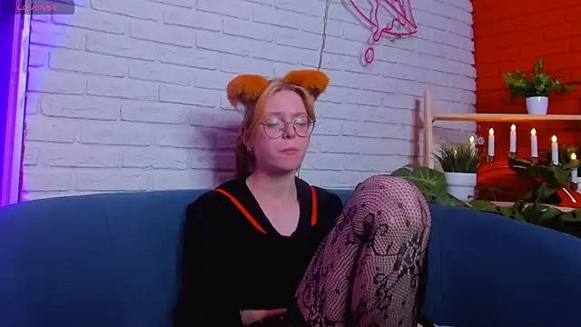 FoxxyyPolly Chat XXX in diretta