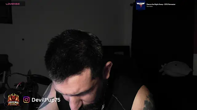 XXX chat uživo modela DevilPup75_