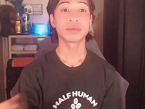 Ryu_23 Chat XXX in diretta