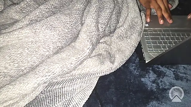XXX chat uživo modela piggylatino