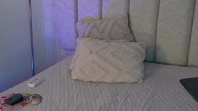 AmaraEvans Chat XXX live