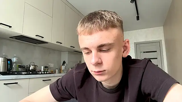SoloFury Live XXX Chat