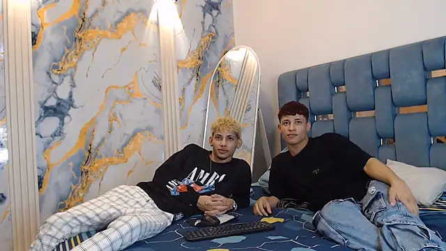 Czat XXX na żywo – YOUNG_BOYS_HELL
