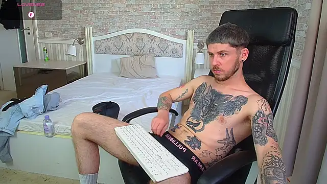 JonahShaw Live XXX-chat