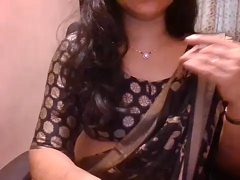 Czat XXX na żywo – Diya_04