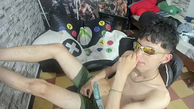 Chatroom XXX en direct de wex_077