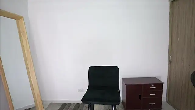 Steph_F লাইভ XXX চ্যাট