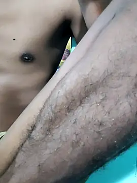 Chatroom XXX en direct de RAYI_Queen_4