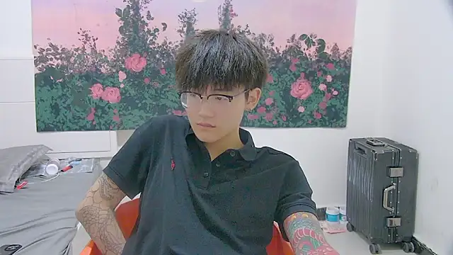 Chatroom XXX en direct de KK-cuteboy