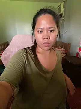 _UrSingleMamiBella_'s Live XXX Chat