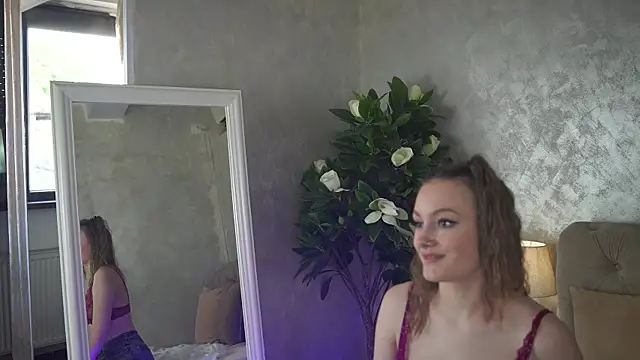 LeilaBie Adlı Modelin Canlı XXX Sohbeti