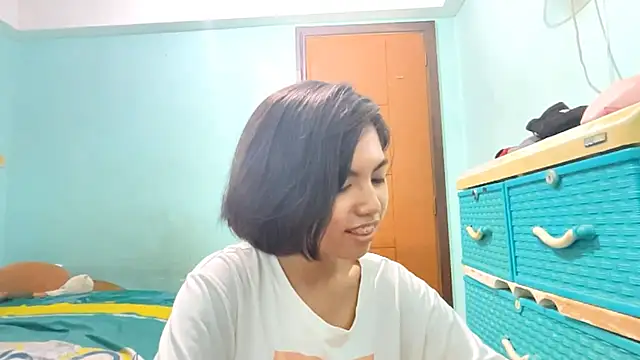 YukikoSchaefers' Live XXX Chat