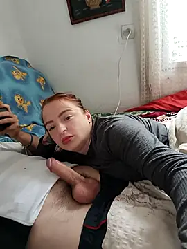 CleverPitzimitzi XXX чат на живо