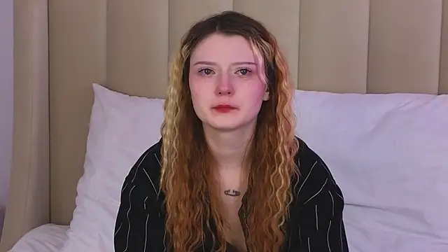 AlyssFrost's Live XXX Chat