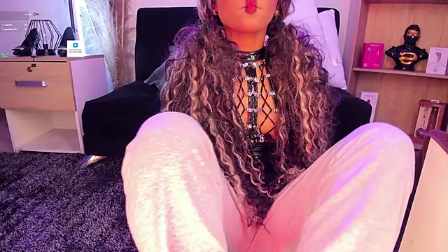 Tylla__ Chat XXX live