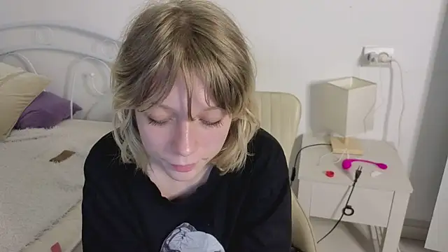 MollySally's Live XXX Chat