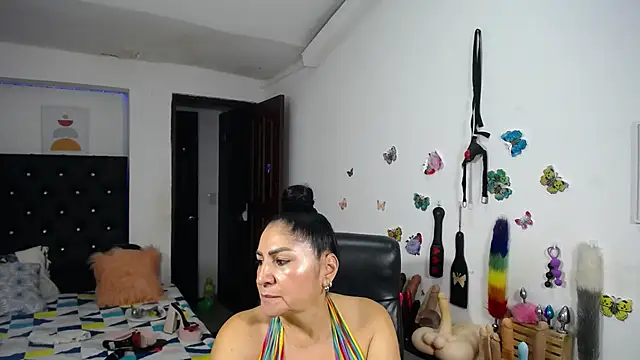 mature_bigboobs10's Live XXX Chat