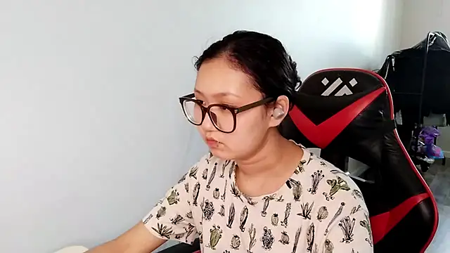 AdelineCanup Live XXX-chat