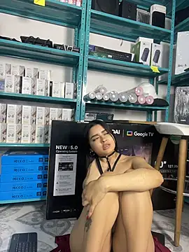 Živý XXX chat Emilyy05_
