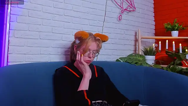 FoxxyyPolly 现场XXX聊天
