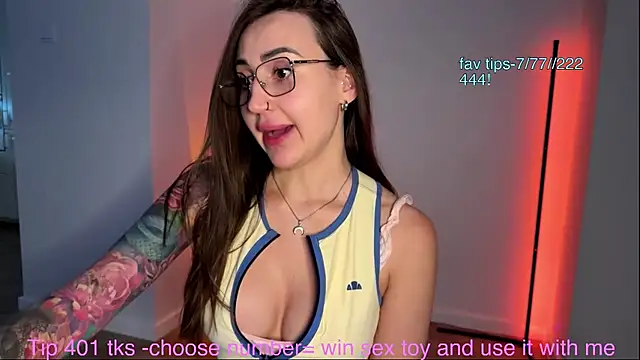 XXX chat uživo modela Lilith_Lure