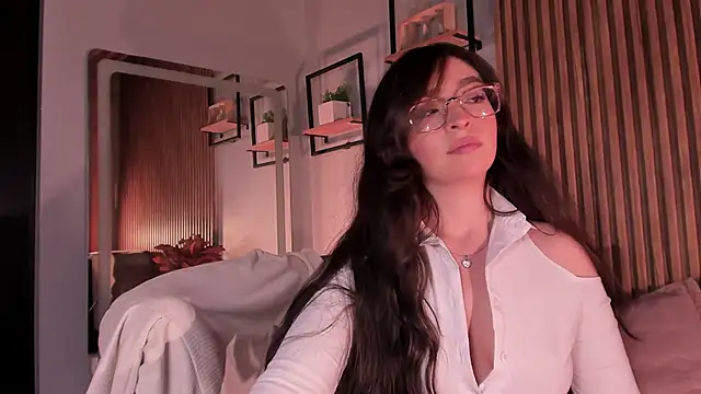 Eva_Macalliter Adlı Modelin Canlı XXX Sohbeti