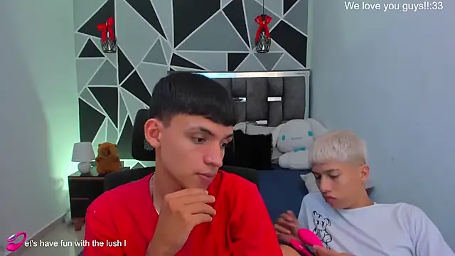 แชท XXX สดของ Juan_Nd_Steven