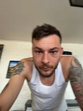 inkeddenis Webcamshow