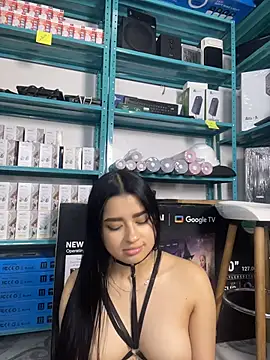 Emilyy05_ 라이브 XXX 채팅