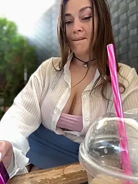 Czat XXX na żywo – CrazyTori
