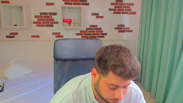 DaxGreer live XXX chat