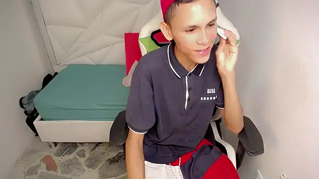 sombra_18 – Live XXX-chat