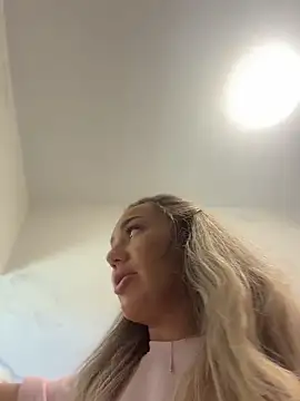 BarbieDoll13's Live XXX Chat