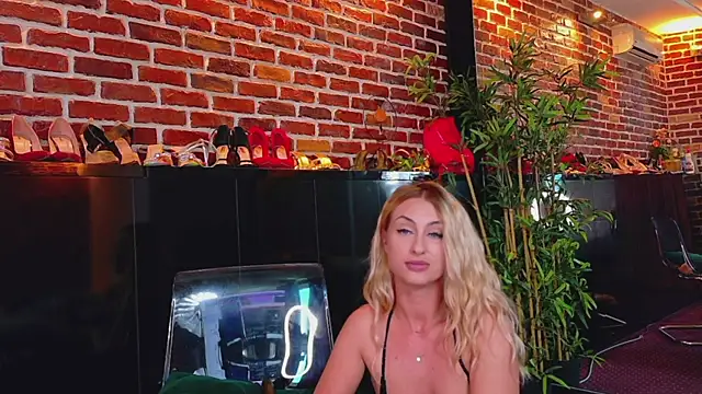 Ivorym00n – Live XXX-chat