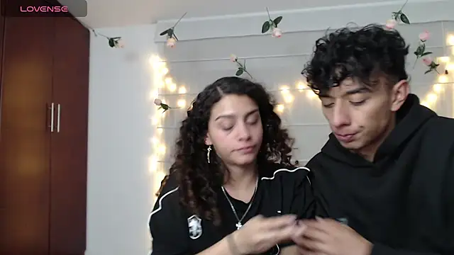 Sarabubbie's Live XXX Chat