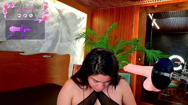 RenataLeclair's Live XXX Chat