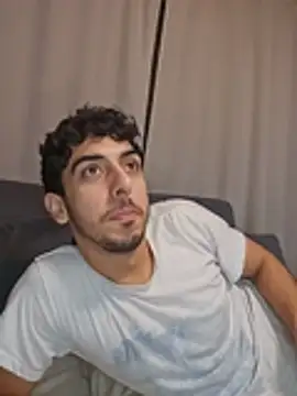 LeoyNicky98's Live XXX Chat