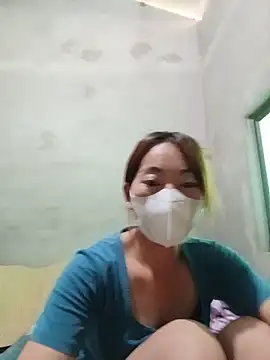 -Trinina-'s Live XXX Chat