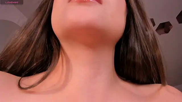AmyRosse_X 即時 XXX 聊天