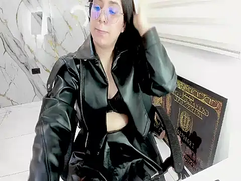 queen_findom1 Obrolan Langsung XXX