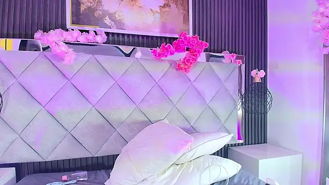 Sara_Chanel_'s Live XXX Chat