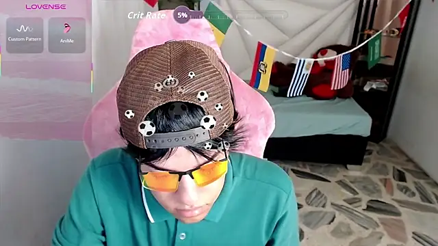 Top_and_bottom live XXX chat